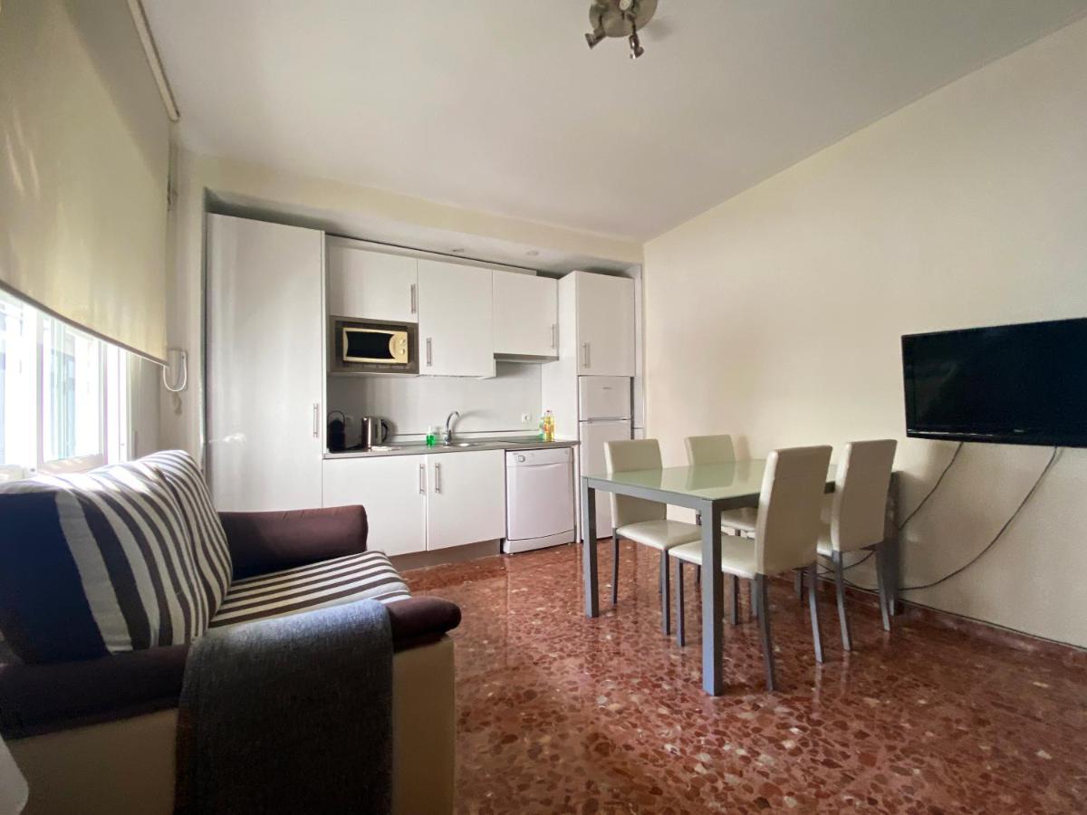Apartment Wall Center - Aloha Sevilla Εξωτερικό φωτογραφία
