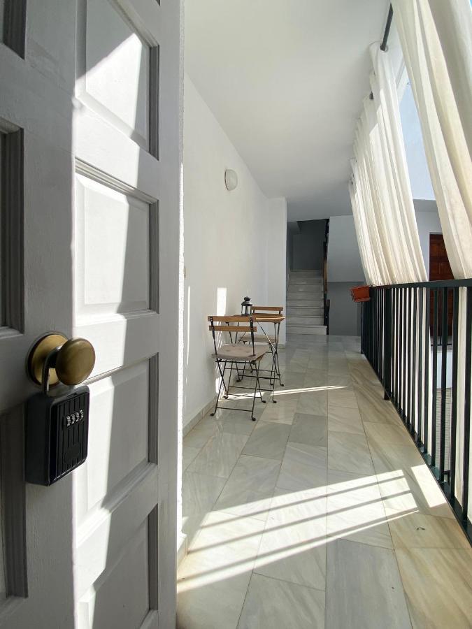 Apartment Wall Center - Aloha Sevilla Εξωτερικό φωτογραφία